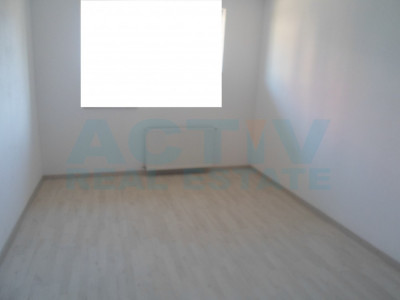 Spatiu comercial finisat modern