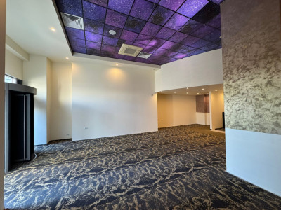 Spatiu multifunctional -sens giratoriu