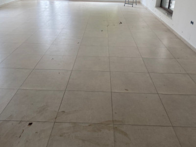 Spațiu comercial || Iris