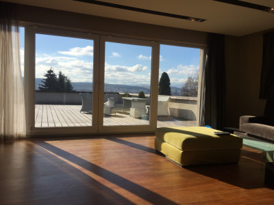 Casa, 4 camere,  curte 40 mp || Gruia