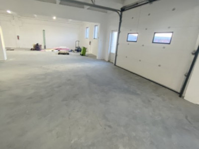 Hala încălzită , zona Petrom 300  mp