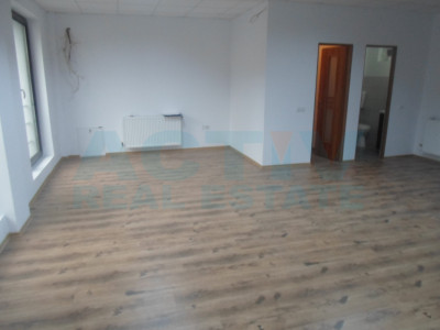 Spatiu cu dispunere pe doua nivele