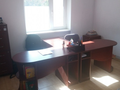 Birouri cu acces stradal